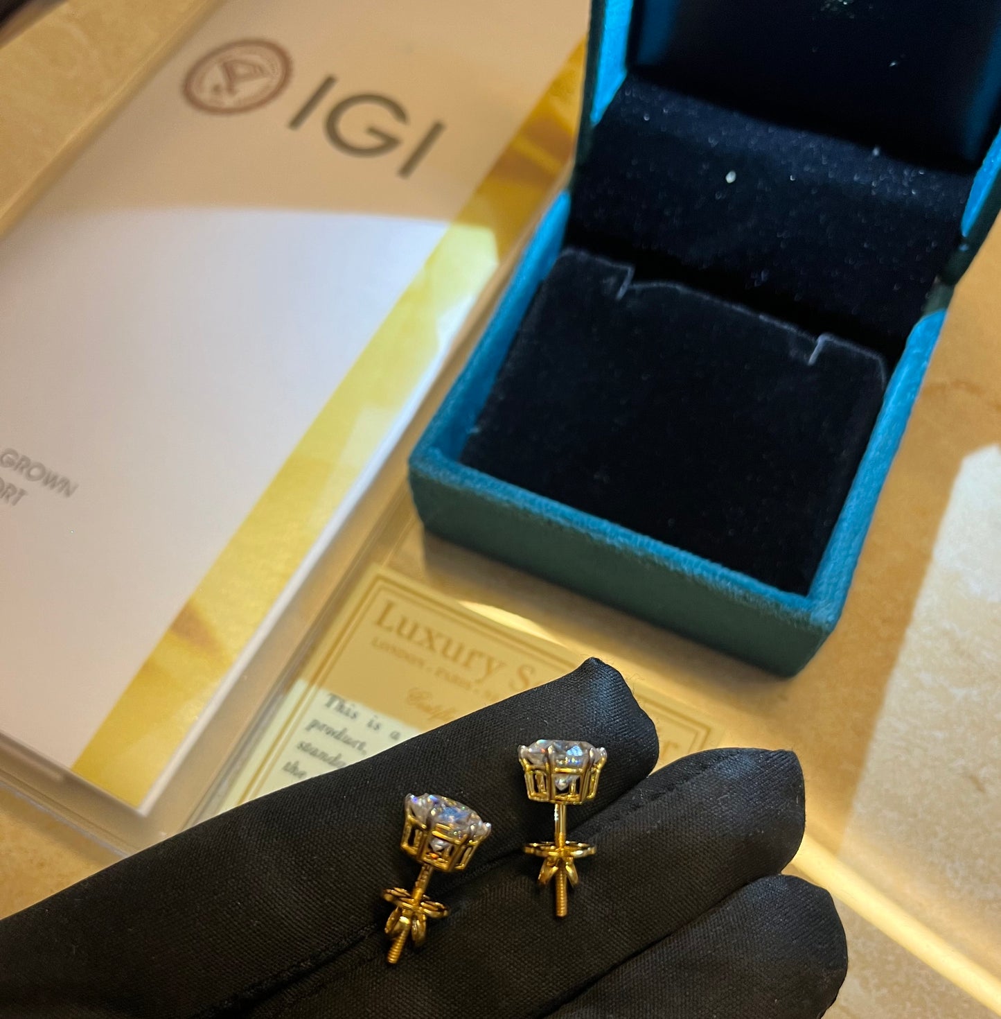 2.5 Carat Each Ear in 18Kt Hallmarked Gold ( IGI CERTIFIED LAB GROWN DIAMOND )