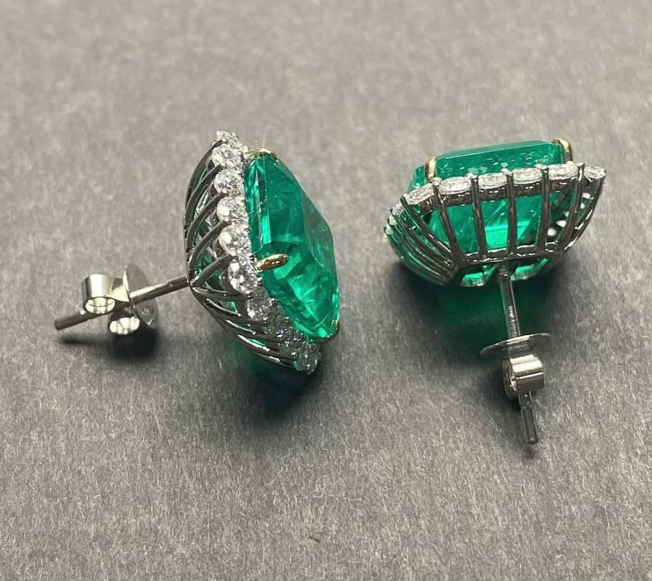 Colombian Lab Grown Emerald Earings crafted in 14Kt Gold and Lab Grown VVS Diamonds on sides