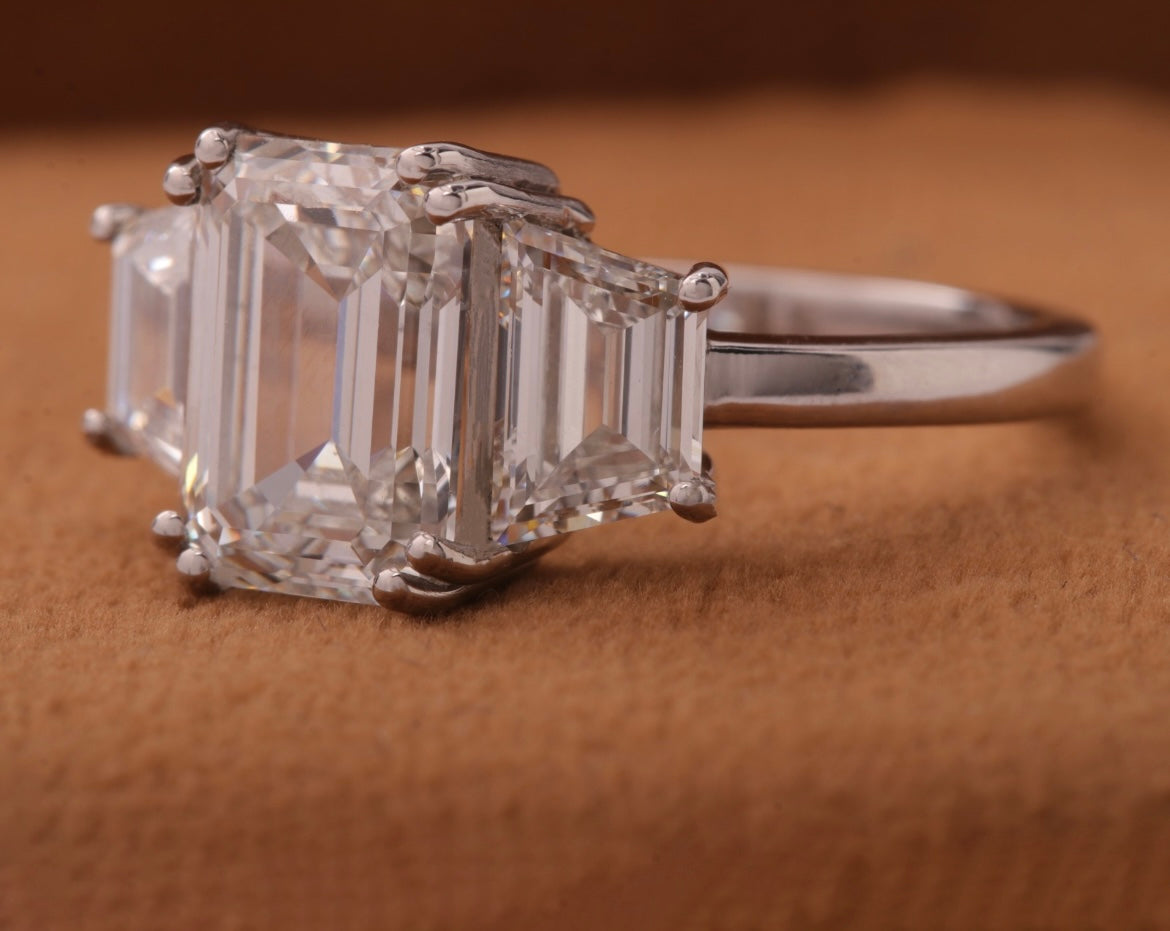 4 Carat Emerald 1 Carat Each Trapezoid on each side on 14Kt Gold , Lab Diamonds.
