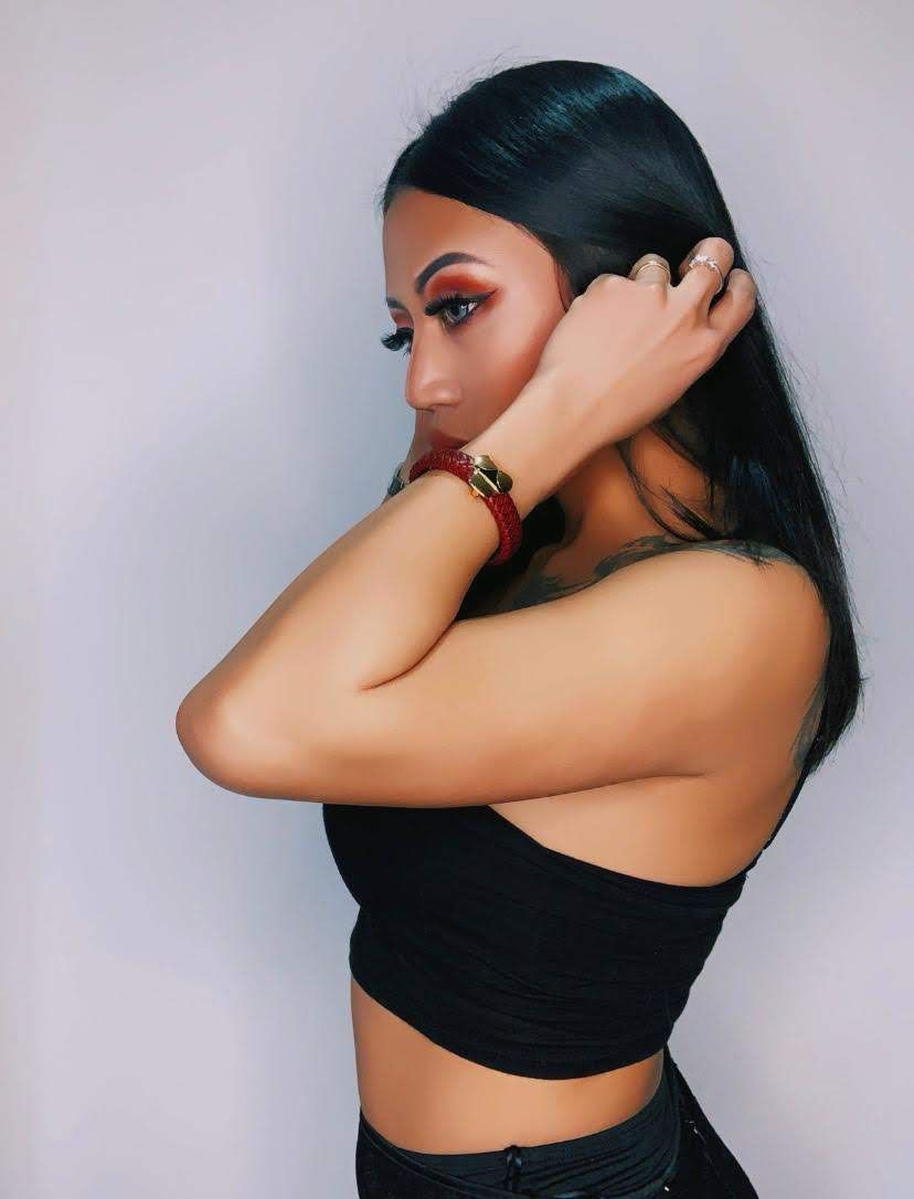 iSQUAT ASS BRACELET by Luxury Souvenir