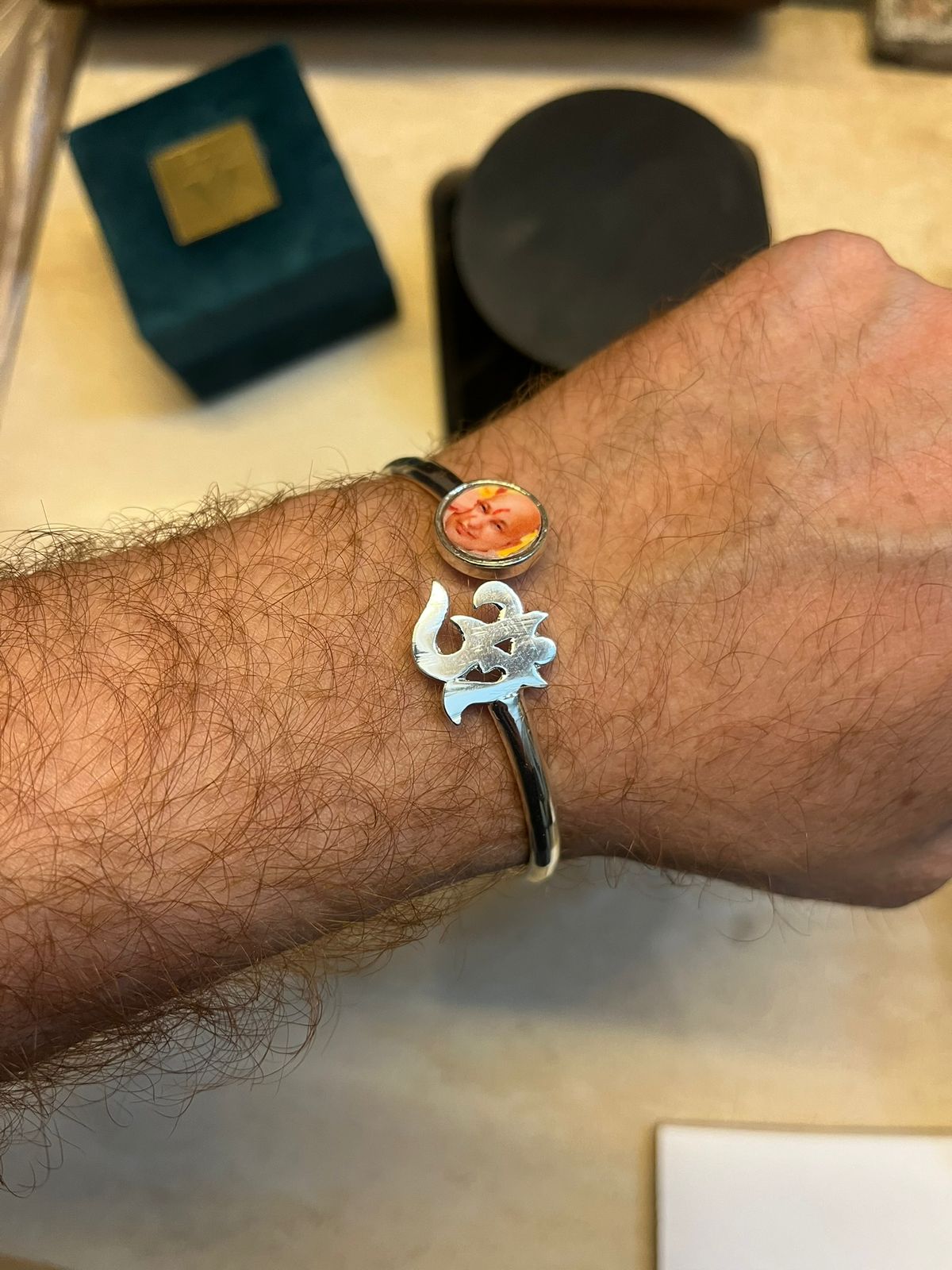Jai Guru Ji & OM Cuff in 925 Silver - Unisex