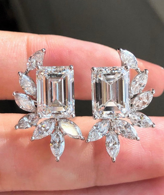 3-3 Carat Emerald Diamond 💎 along with select few marquise on sides crafted in 14Kt Hallmarked Gold