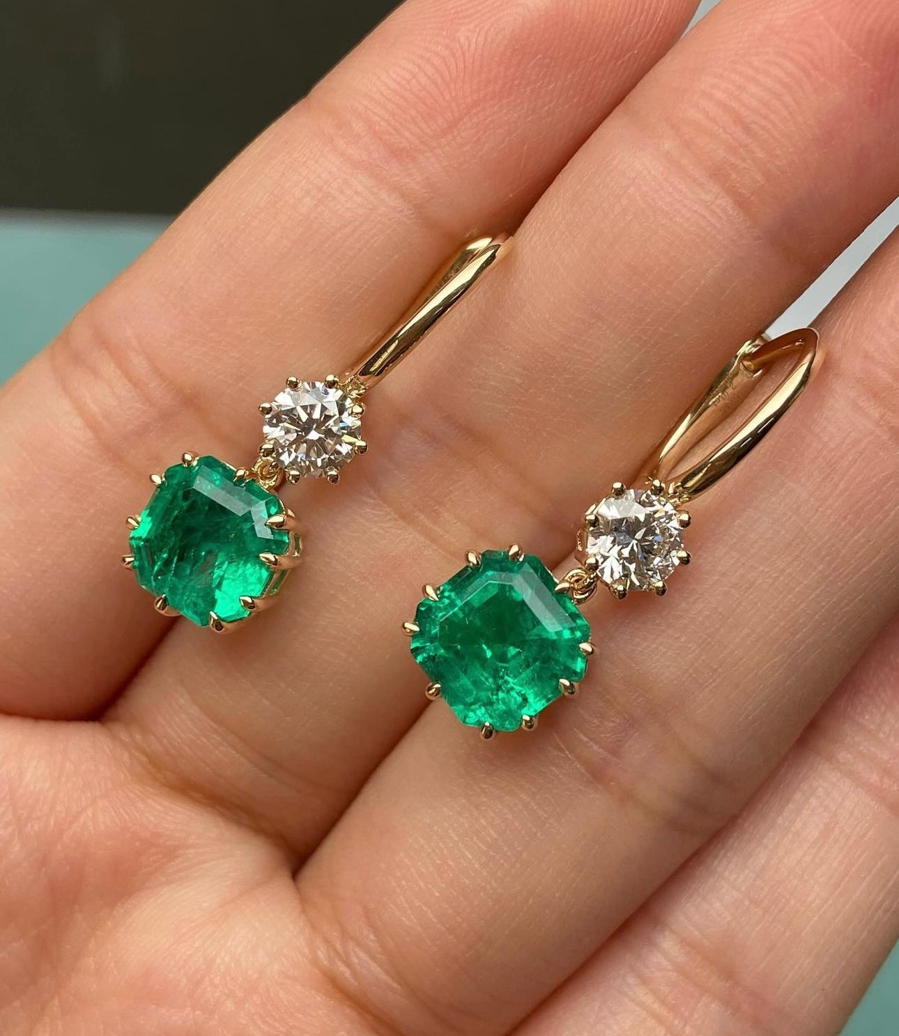 2 Carat Lab Grown Diamond with 5 Carat Emerald on 14Kt Gold Earings by Luxury Souvenir