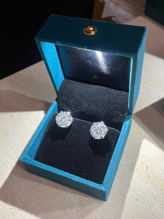 8-8 Carat Each Lab Grown Diamond , 18Kt Hallmarked White Gold