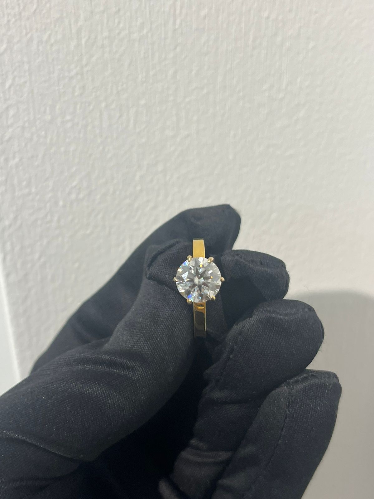 Solitaire Ring 2 Carat for Women Elevated Diamond Setting - 18Kt Hallmarked Gold & Certified Moissanite Diamond
