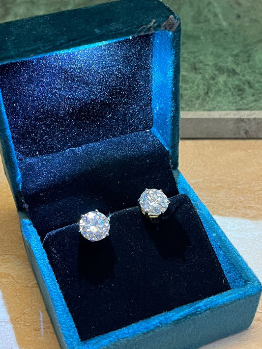 5 Carat Each Ear Pair of  Certified Moissanite Solitaire Earings in 18Kt Hallmarked Gold