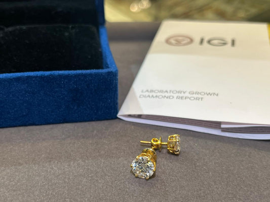 2 Carat Each Ear Pair of ROUND CUT LAB GROWN IGI Certified Solitaire Earings in 18Kt Hallmarked Gold